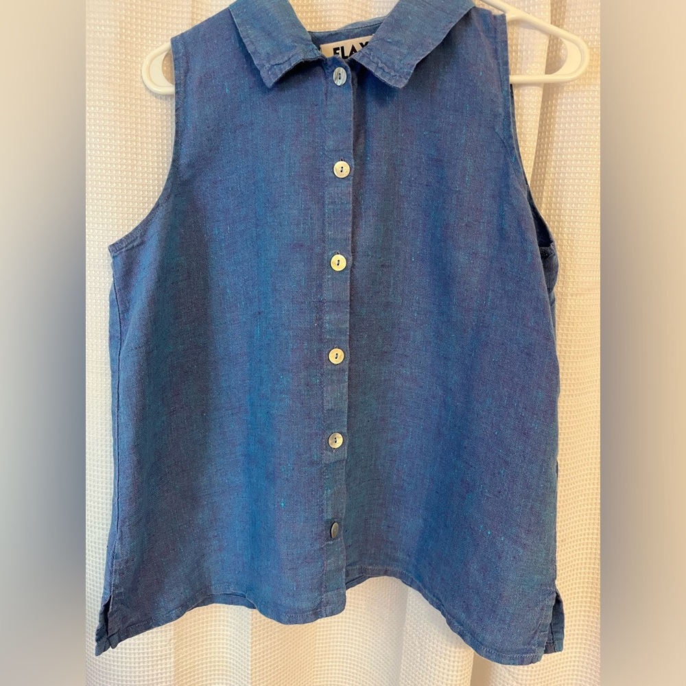 Flax sleeveless small blue linen top